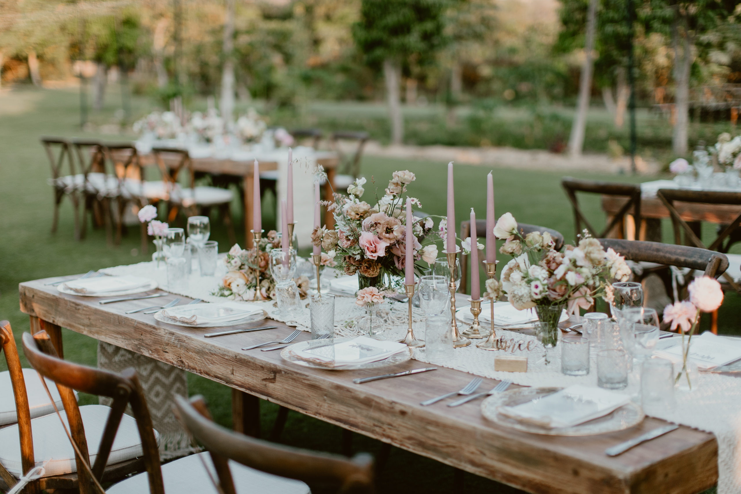 table design at June wedding at Flora Farms